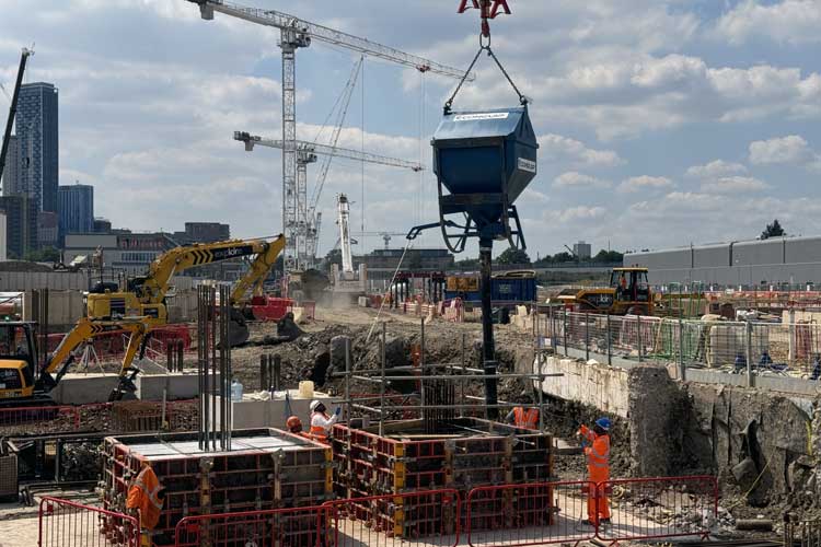 HS2 Old Oak Common, Site Trail, Column Skip, Extended Flow Gate Handle