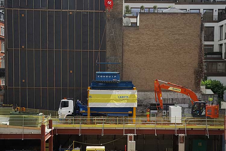 Bulkx discharging spoil into a truck at curzon street project